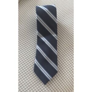 Jos A Bank Reserve 100% Silk Tie Navy Blue Striped Classic Necktie 3" 59"